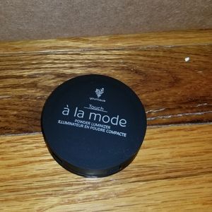 Younique Powder Luminizer